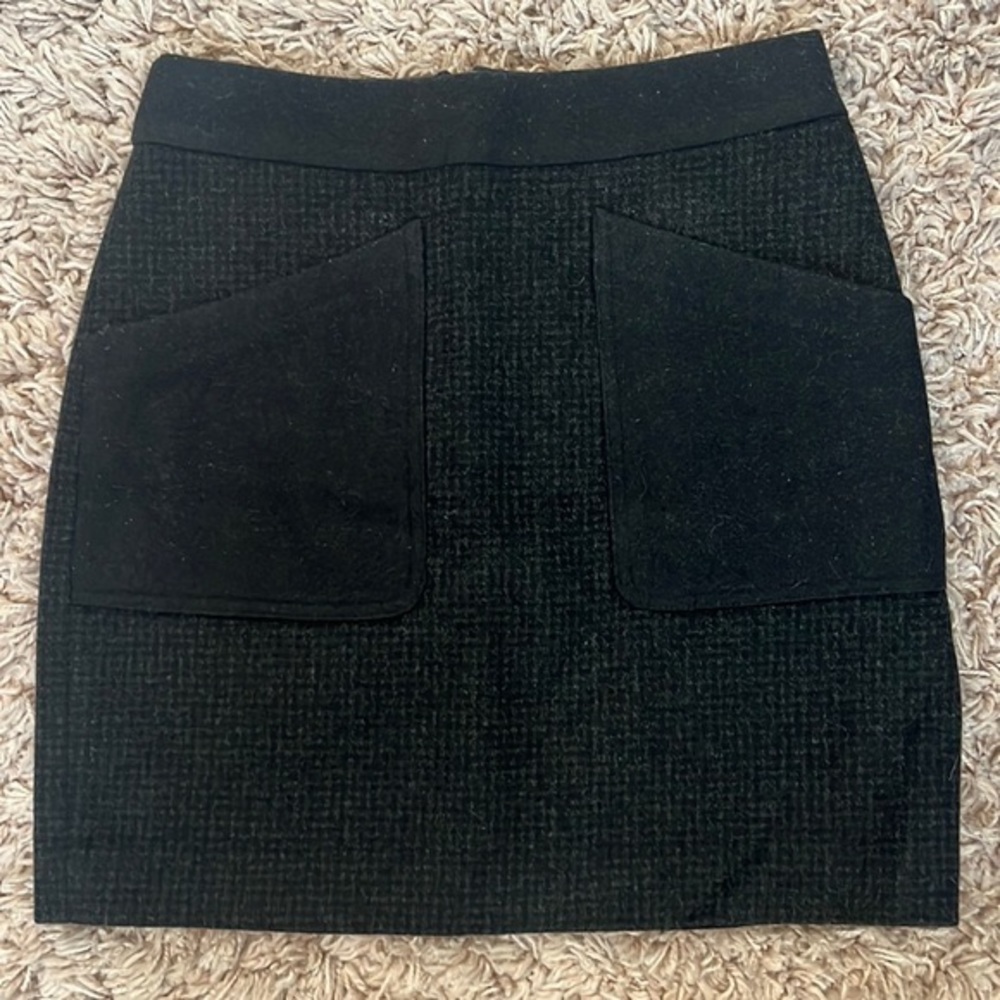 J. Crew wool blend patch pocket mini skirt, size 00
